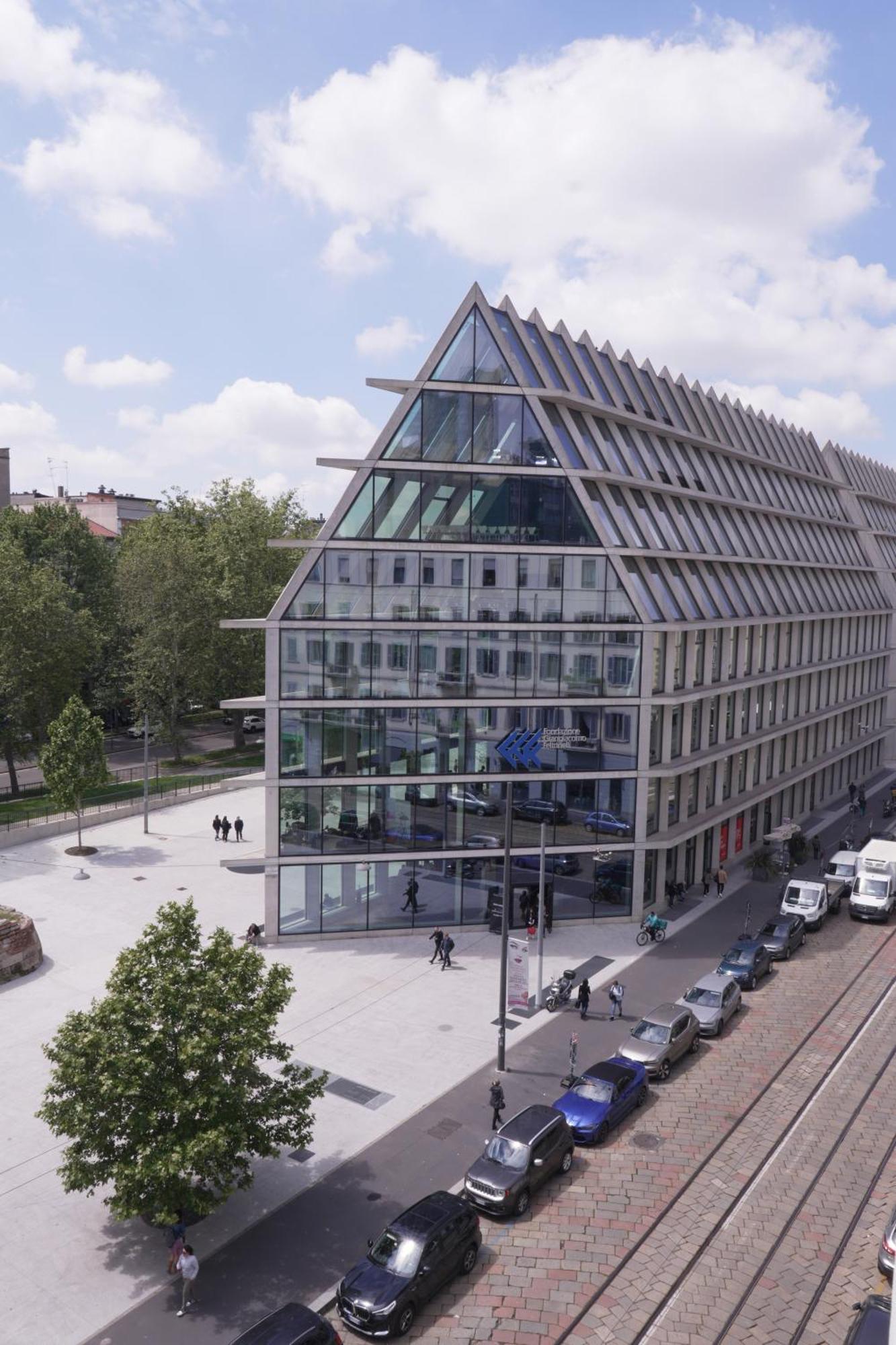 Porta Garibaldi Apartamento *